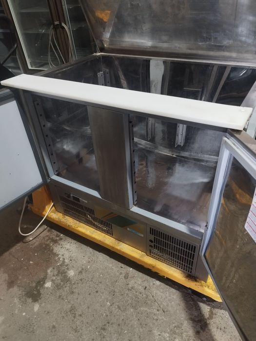 Хладилна маса / Саладета