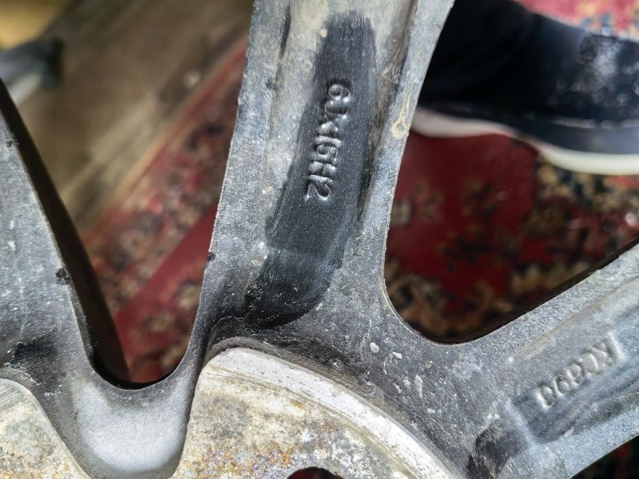 Колеса в сборе стояли на пассат б3