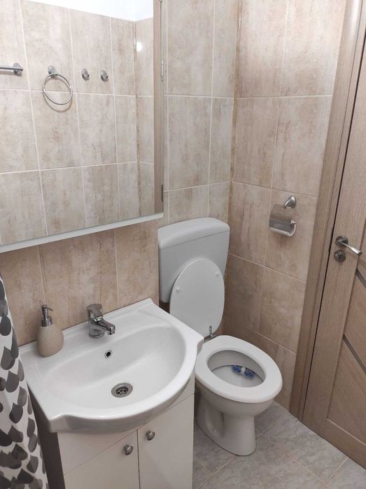 Garosnieră complet renovată - zona [Rovine]