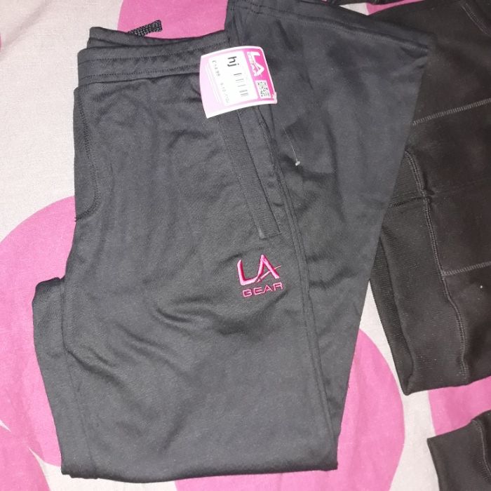 Намалена цена 26.00лв   р-р 9-10г;11-12г LA Gear