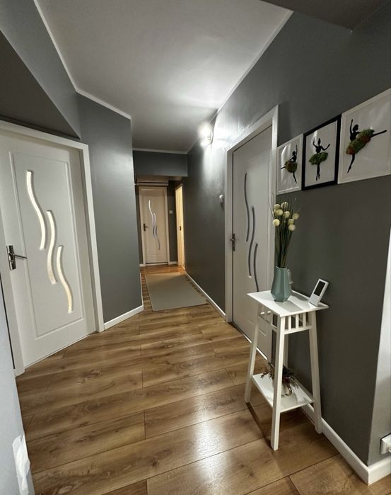 Inchiriez apartamanet 3 camere