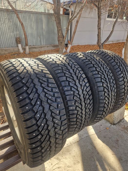 Продам шины Pirelli  на дисках 265-65r17