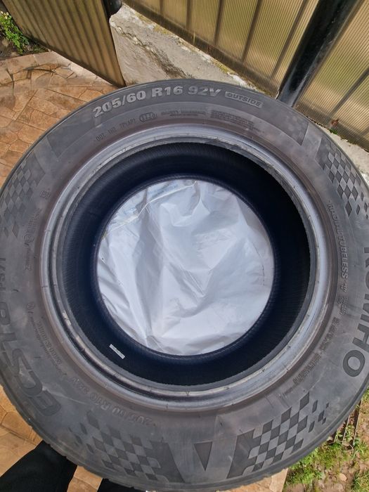 Vand Cauciucuri  in stare buna