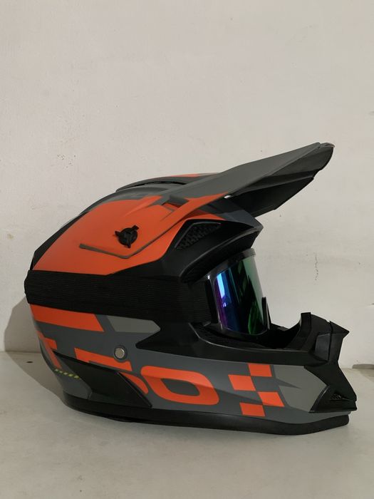 Спорт шлем сатылады