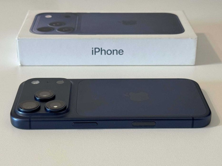 Бартер! 24м.Гаранция! iPhone 17 Pro Deep Blue (Син) 47 Цикъла.