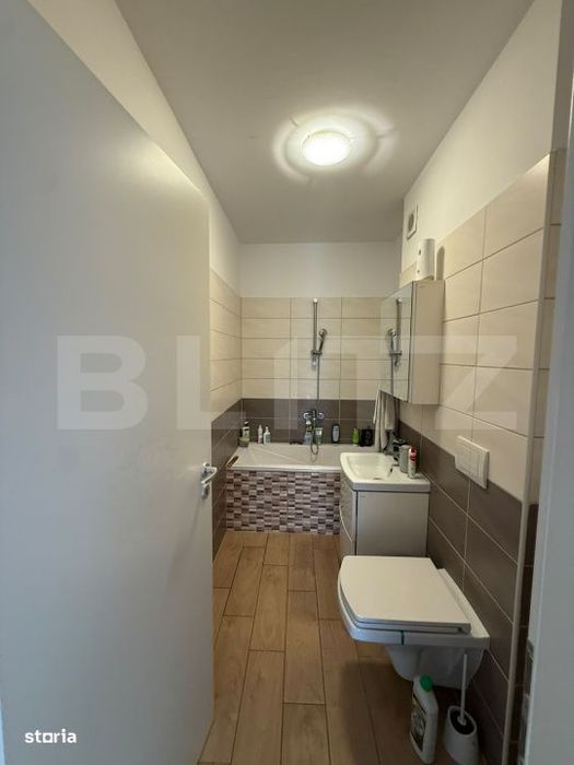 Apartament 2 camere, 52 mp, parcare, zona Tractorul