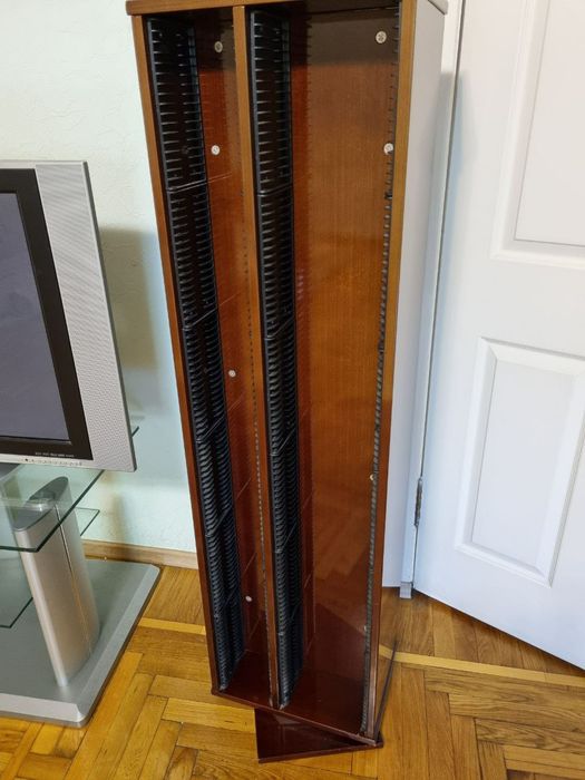 Продаётся стойка-стелаж для дисков