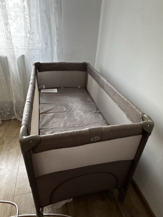 Patut Chipolino Relax pliabil, cu laterala culisanta