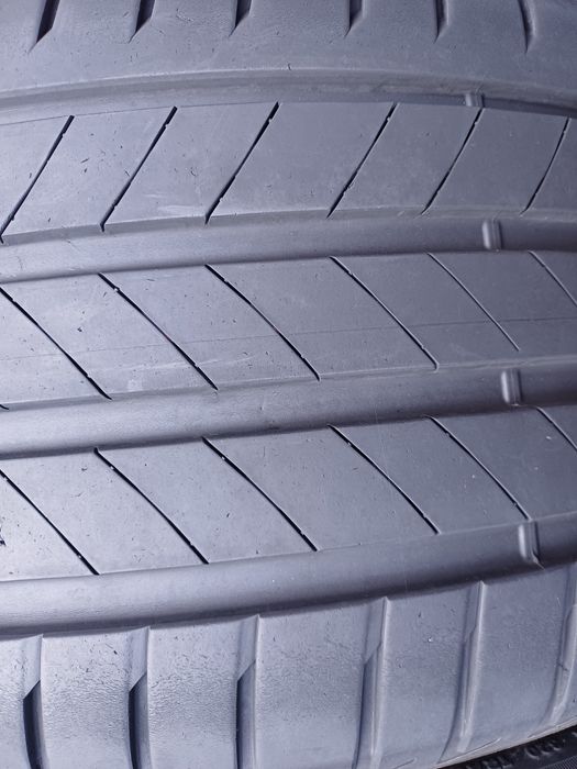 Гуми 245/40/18 Бриджстоун