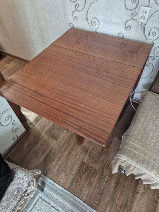 Продам стол расклодной