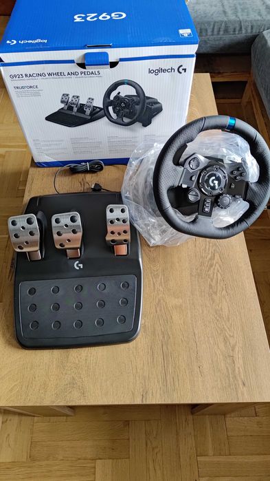 Волан с педали Logitech - G923, PS4/PS5/PC, черен - Пълен комплект