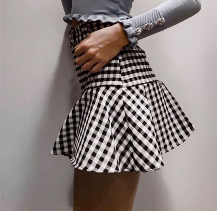 Къса карирана пола ZARA