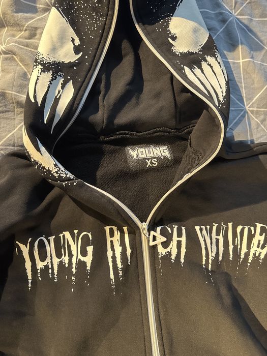 Hanorac Young Rich White Venom, NEGRU, marimea XS, putine purtari