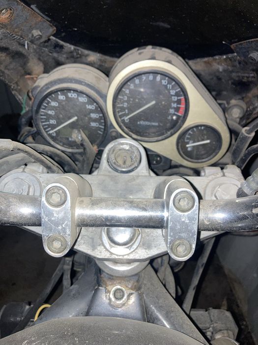 Продам мот ямаха fz400