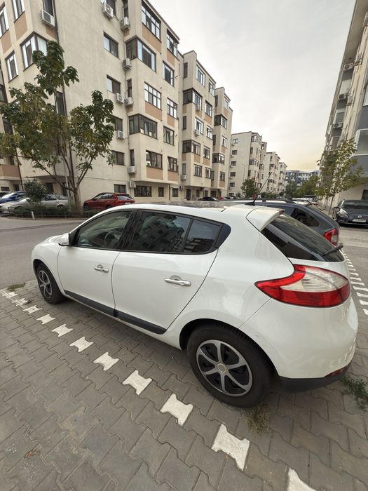 RENAULT Megane 2010 — imagine 9