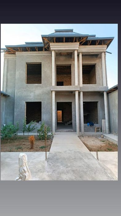 Uchastka sotiladi karobka xolatda