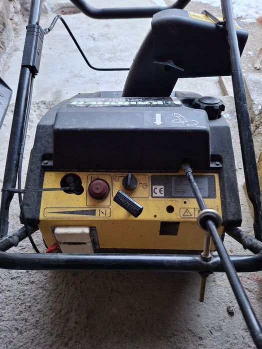 Продава малк снегорин.