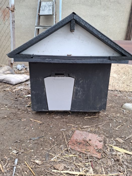 Конура для небольших собак