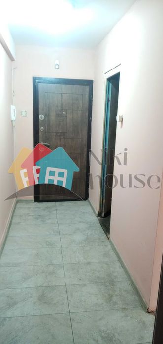 Продава се Тристаен апартамент в Варна, Чайка - 70 кв.м за 1858 €/кв.м - Снимка #2