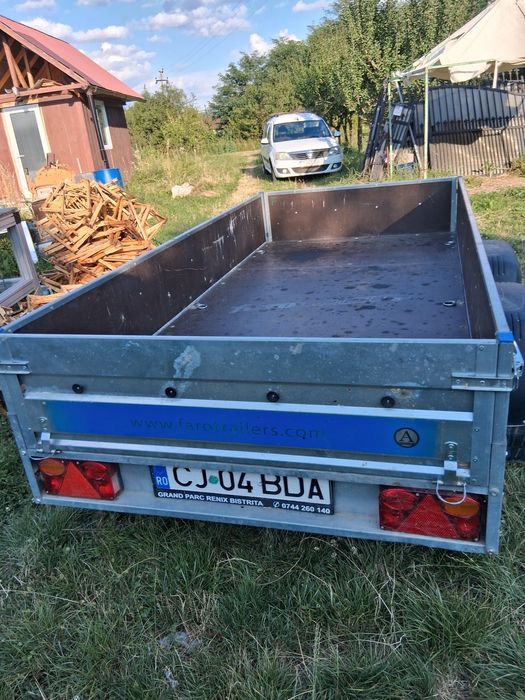 Vând remorcă pe 2 axe, de 750kg