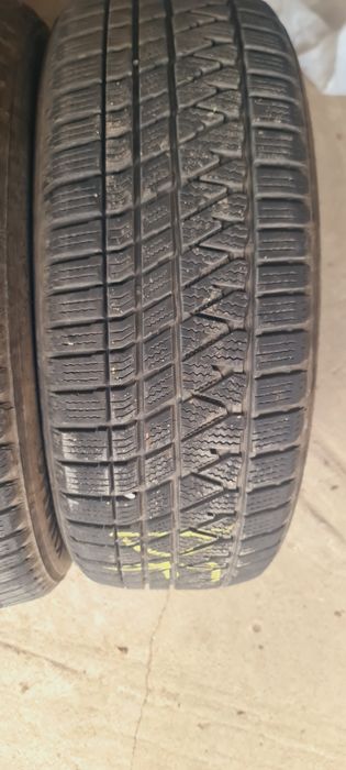 Anvelope iarna kumho 235/55/ 19  pentru suv 4x4