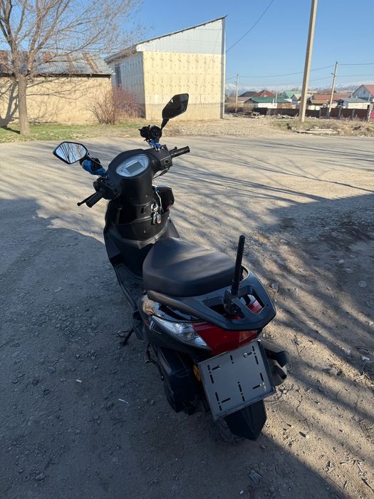 Продам скутер м11 на учете