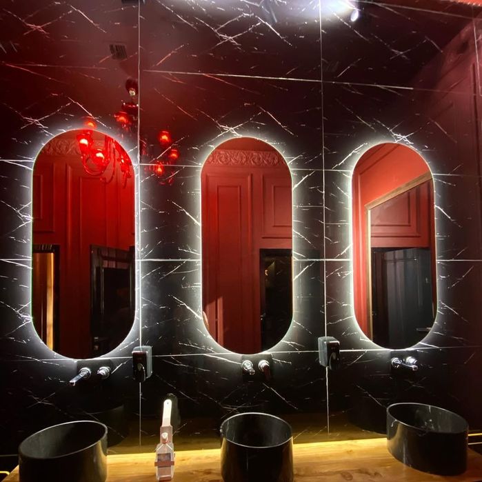 Стильные зеркала с подсветкой