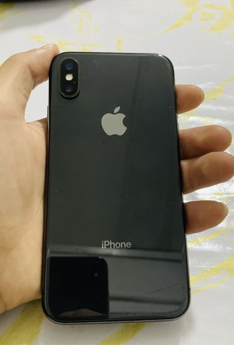 Продам айфон x на 64 гб
