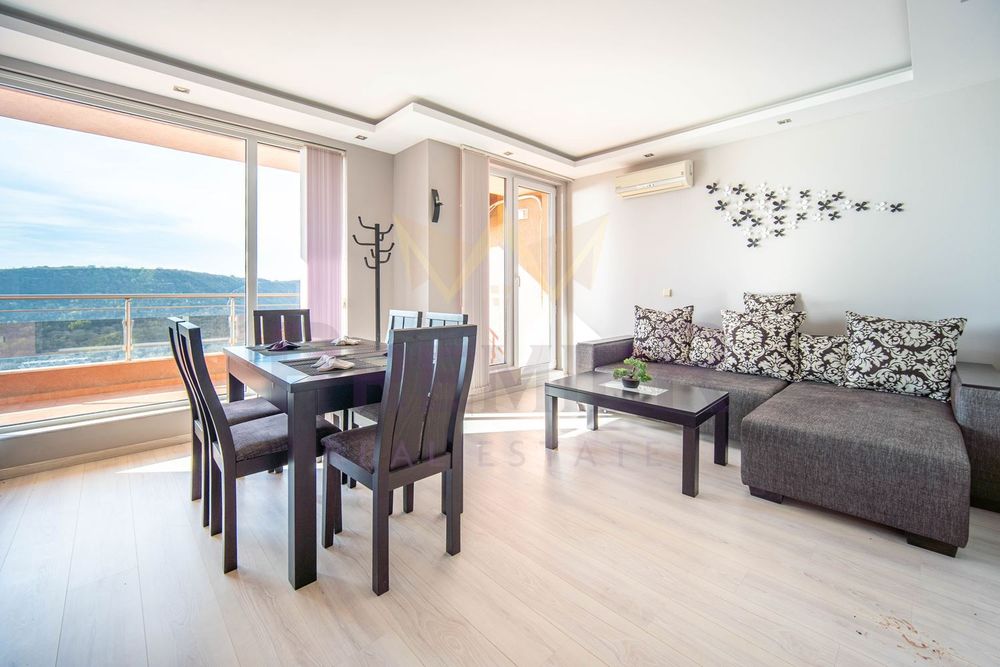 Продава се Двустаен апартамент в Каварна - 82 кв.м за 1147 €/кв.м - Снимка #1