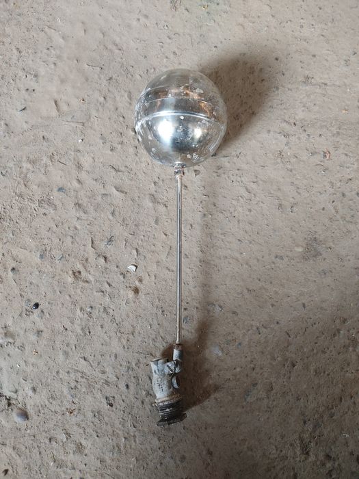 Поплывок железны