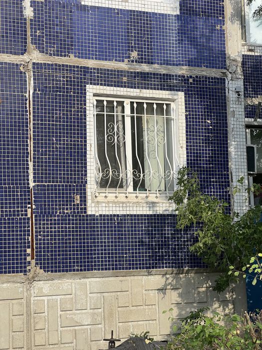 СРОЧНО Продам решетки 2шт на окно