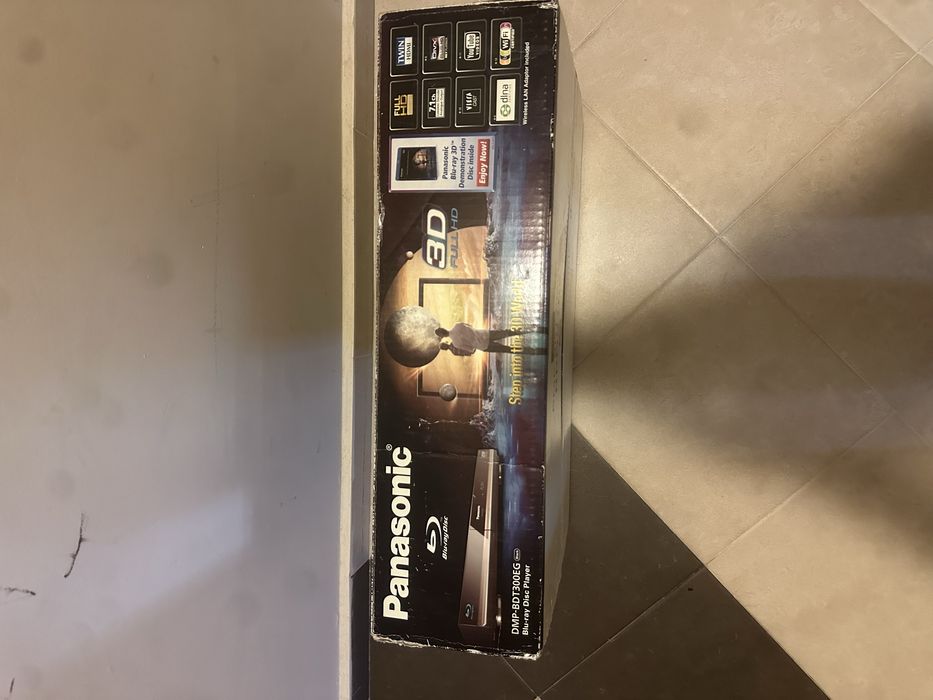 Panasonic DMP-BDT300