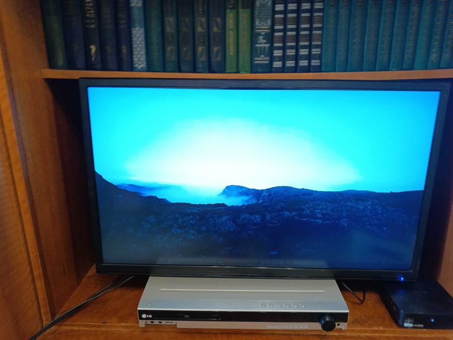 Телевизор Supra STV-LC32500WL