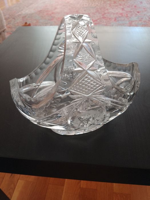 Продавам оловен кристал