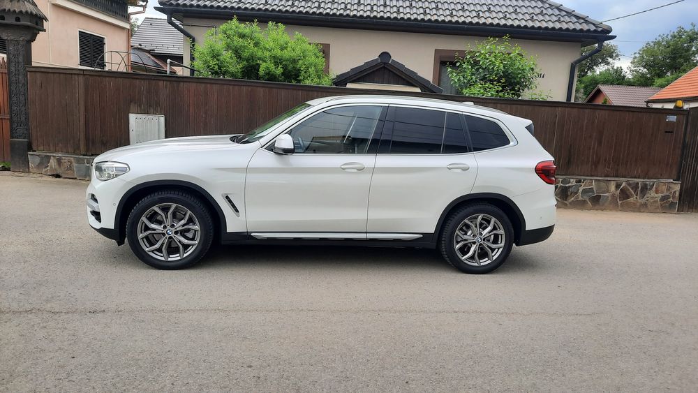 BMW X3  An:2020 x-line 190CP Automata