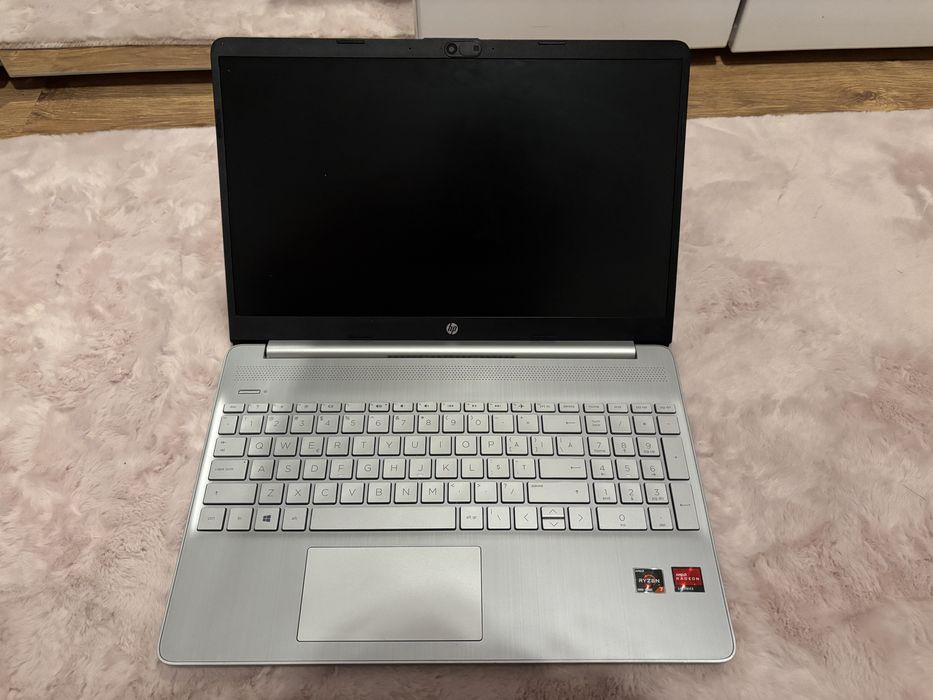 Laptop hp 15s-eq1035nq