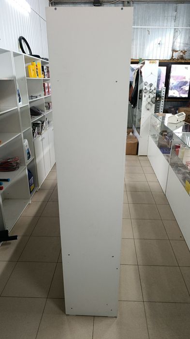 Шкафы стеллажи остекленные