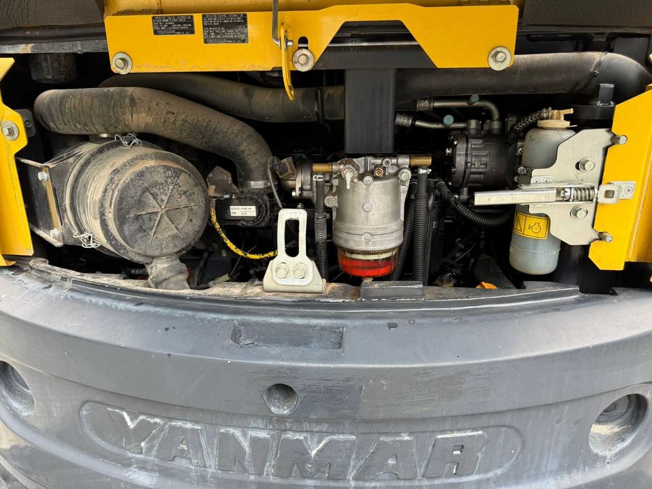 Excavator YANMAR VIO 8 T