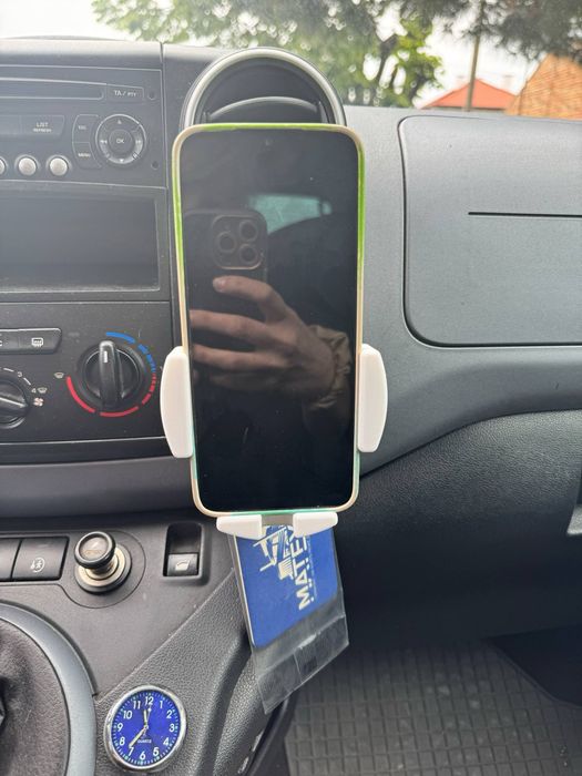 стойка за телефон пежо партнер ситроен берлинго partner berlingo