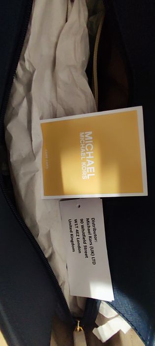 Продавам Оригинална чанта Michael Kors