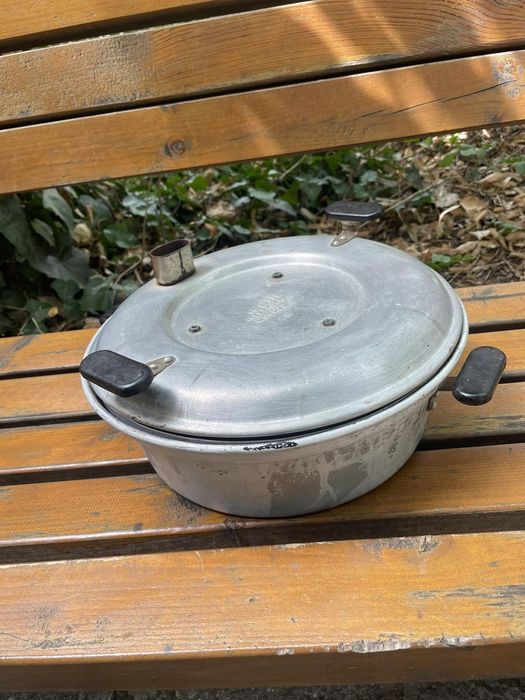 Електрическа тенджера с кабел