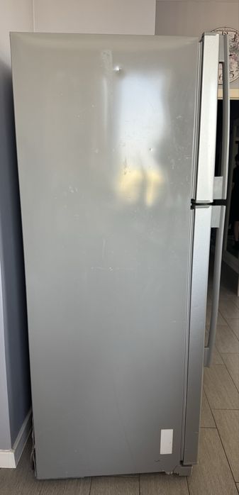 Холодильник Samsung