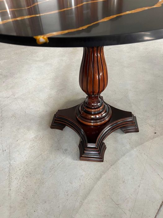 Masa Baroc rotunda/Casa Padrino!