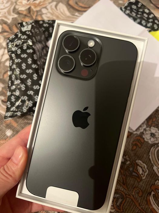 Айфон 15 промакс