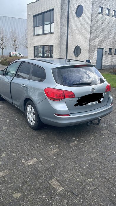 OPEL Astra 2011 — imagine 4