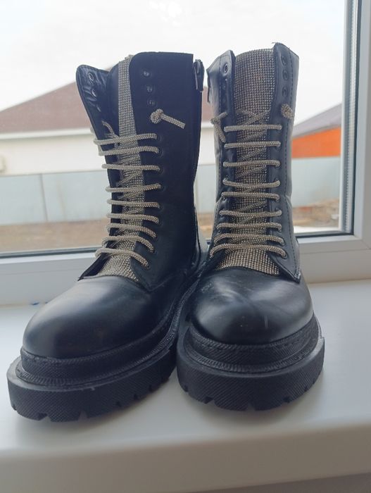 Обувь на осень со стразами