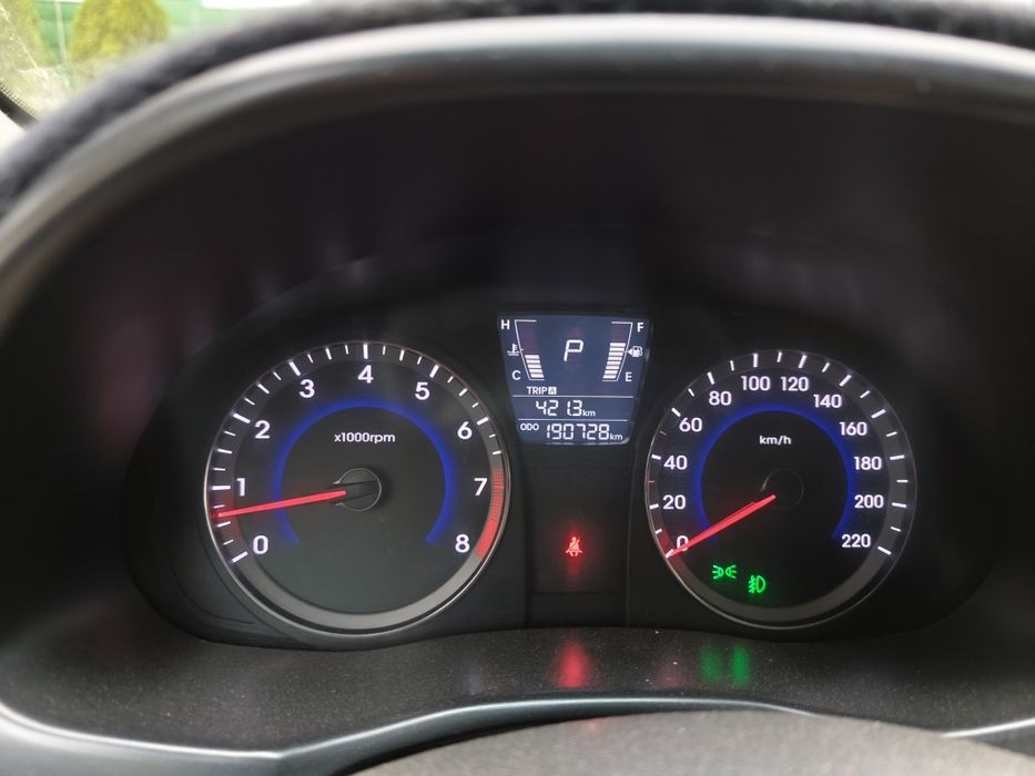 Hyundai Solaris 2013