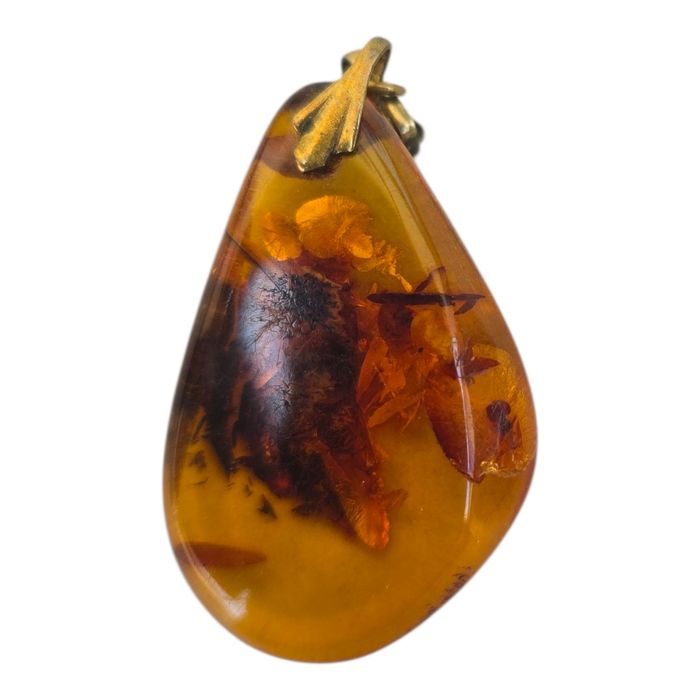 Pandantiv chihlimbar