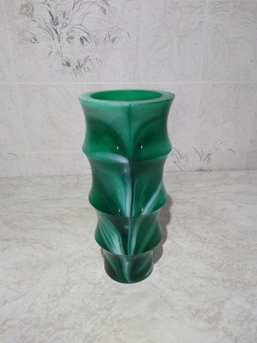 Ваза для цветов.