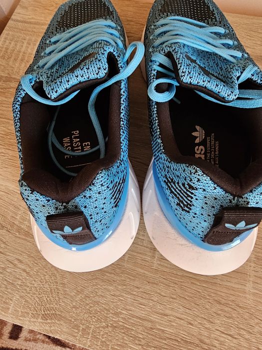 Оригинални маратонки Адидас